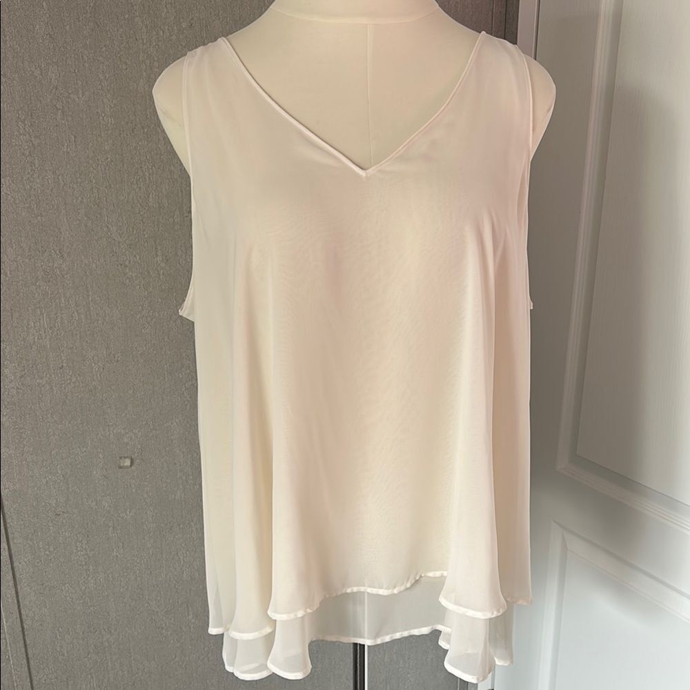 Lane Bryant Elegant Cream Sleeveless Top size 26